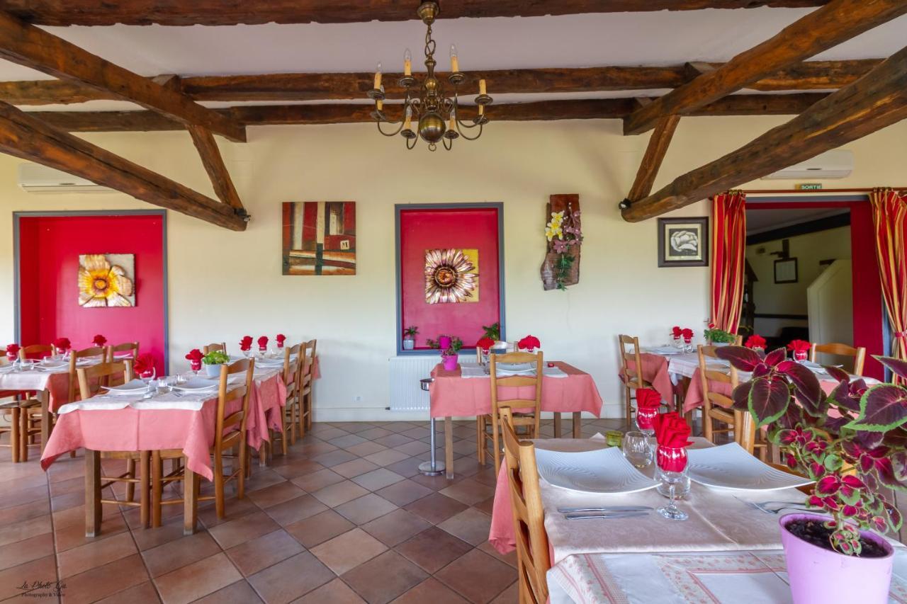 Le Relais Des 5 Chateaux Vézac Exterior foto
